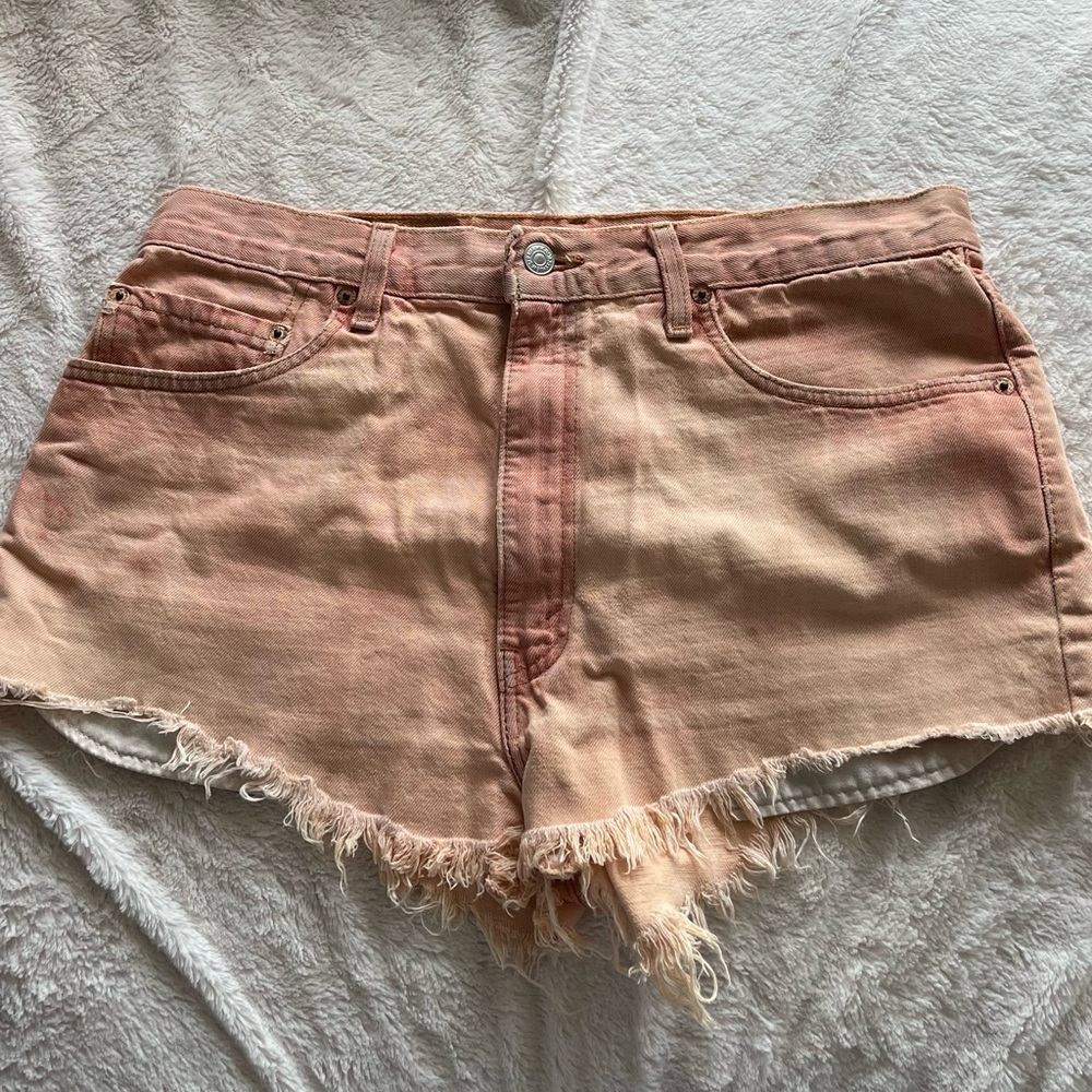Levi’s peach denim cutoff shorts